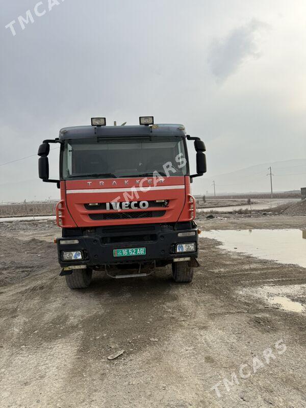 Iveco Trakker 2008 - 350 000 TMT - Ашхабад - img 4