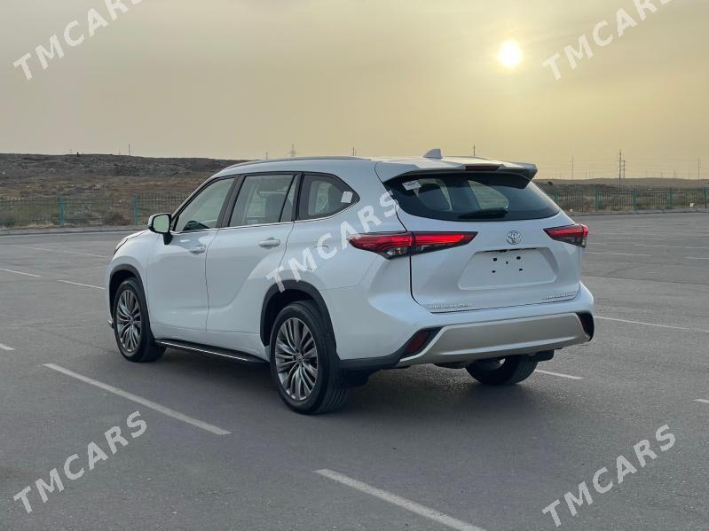 Toyota Highlander 2022 - 705 000 TMT - Ашхабад - img 3