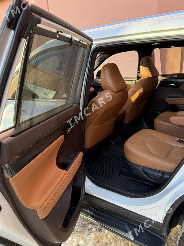 Toyota Highlander 2022 - 760 000 TMT - Мары - img 9