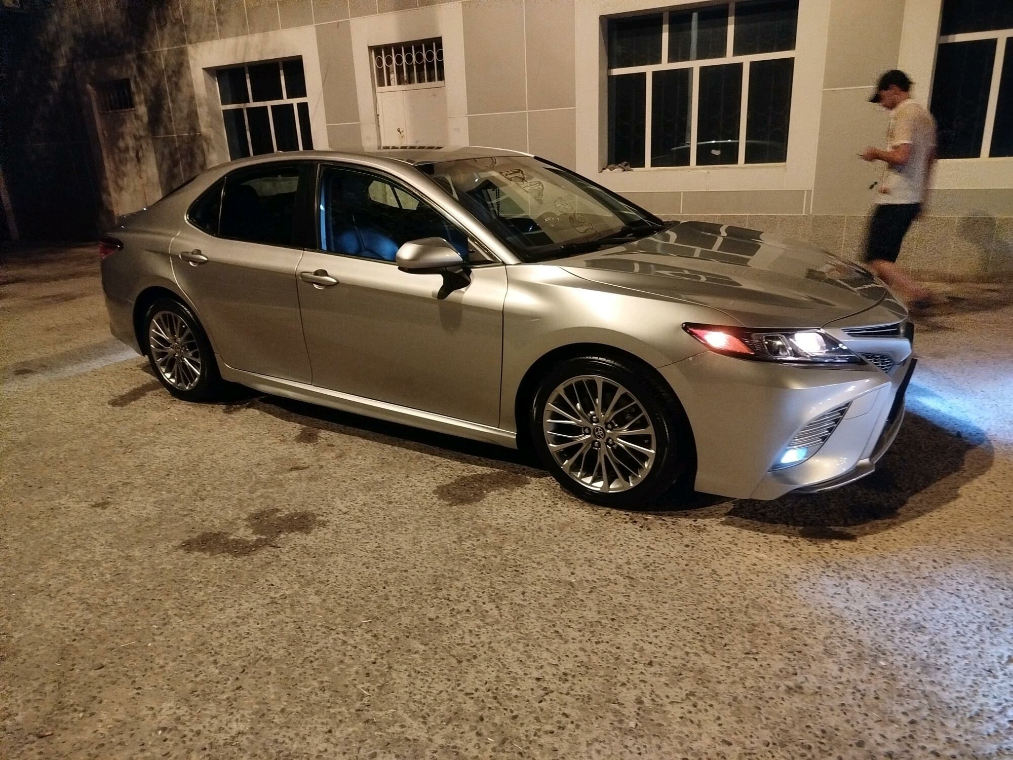 Toyota Camry 2020 - 330 000 TMT - Baýramaly - img 5