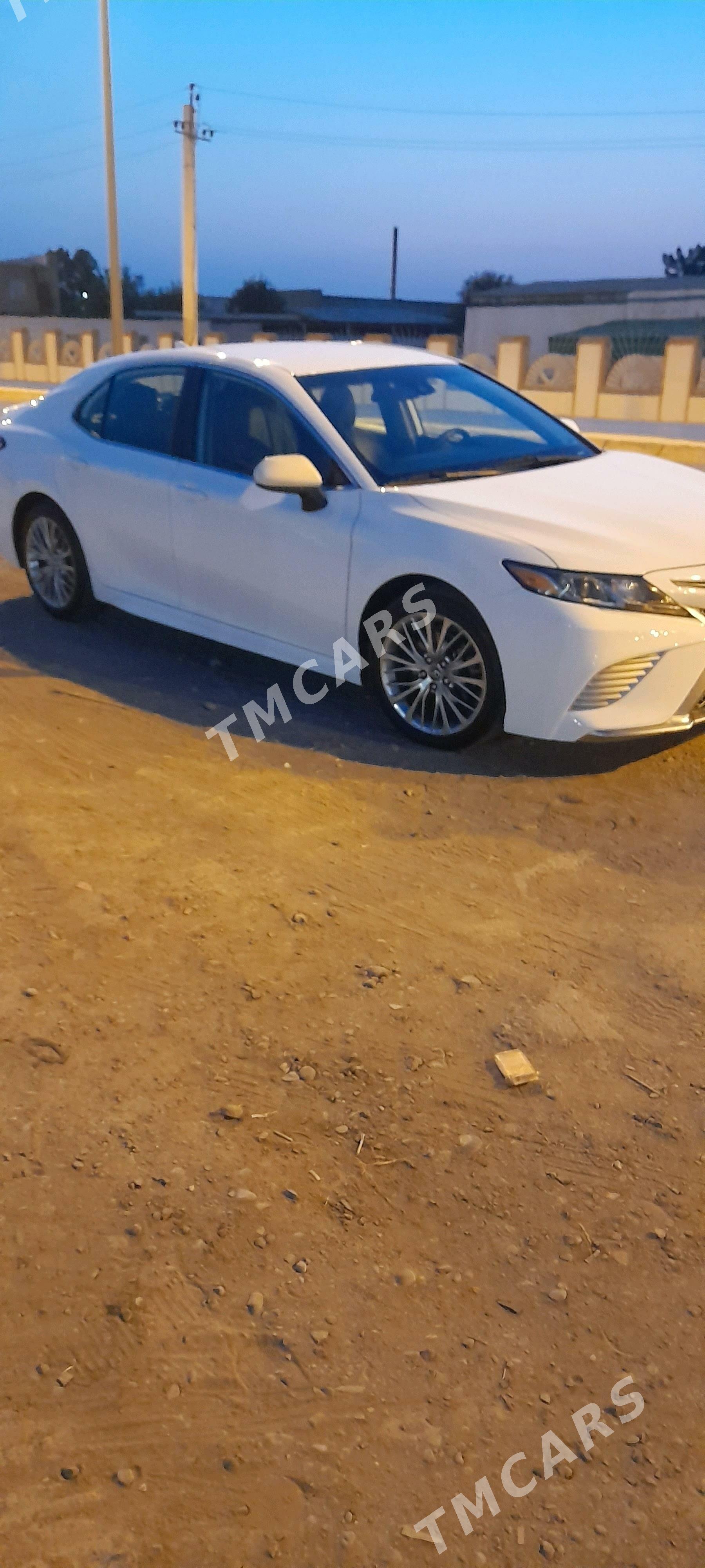 Toyota Camry 2019 - 285 000 TMT - Türkmenabat - img 3