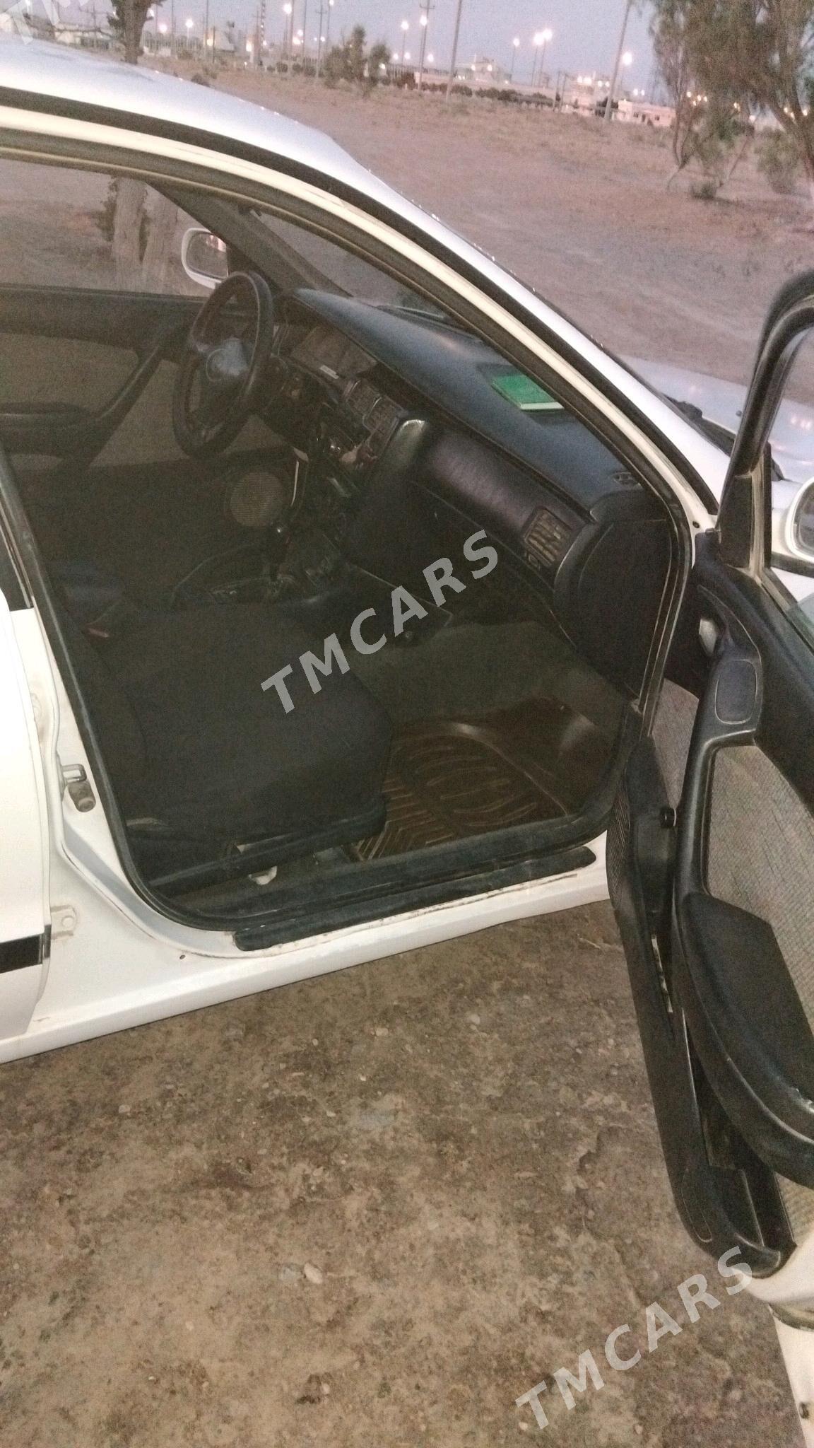 Toyota Carina 1995 - 70 000 TMT - Türkmenabat - img 5