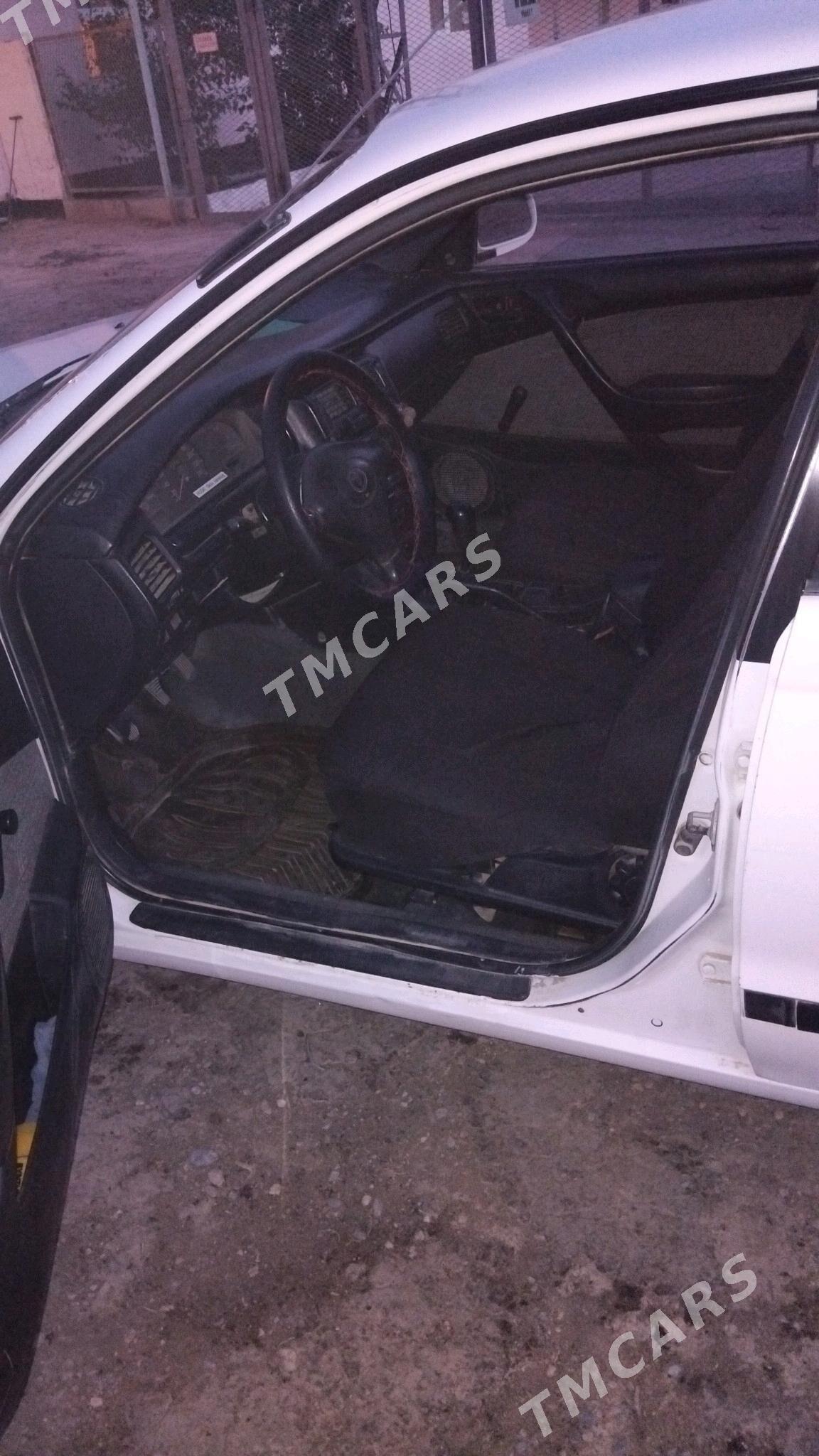Toyota Carina 1995 - 70 000 TMT - Türkmenabat - img 4