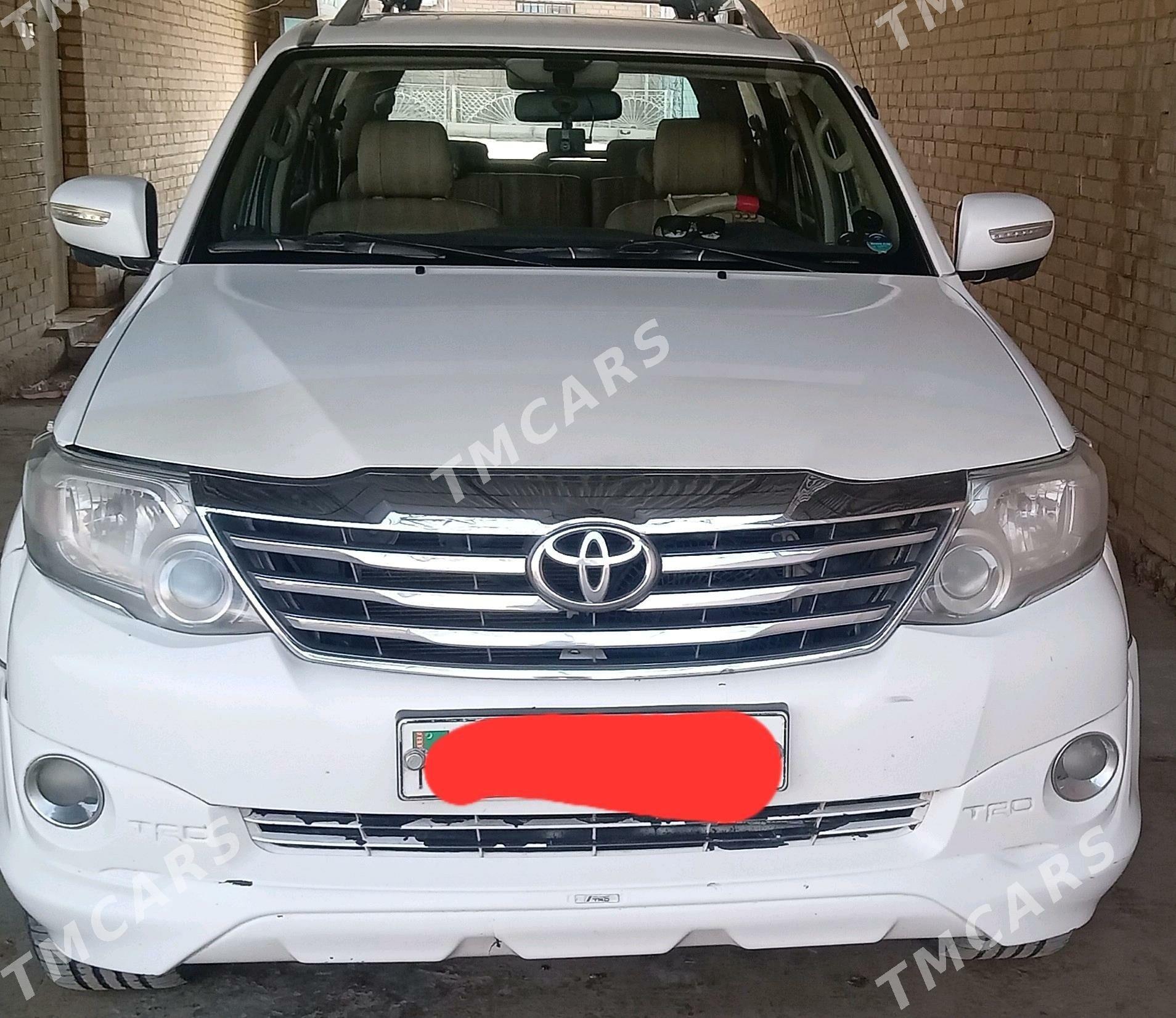 Toyota Fortuner 2011 - 280 000 TMT - Чарджоу - img 7