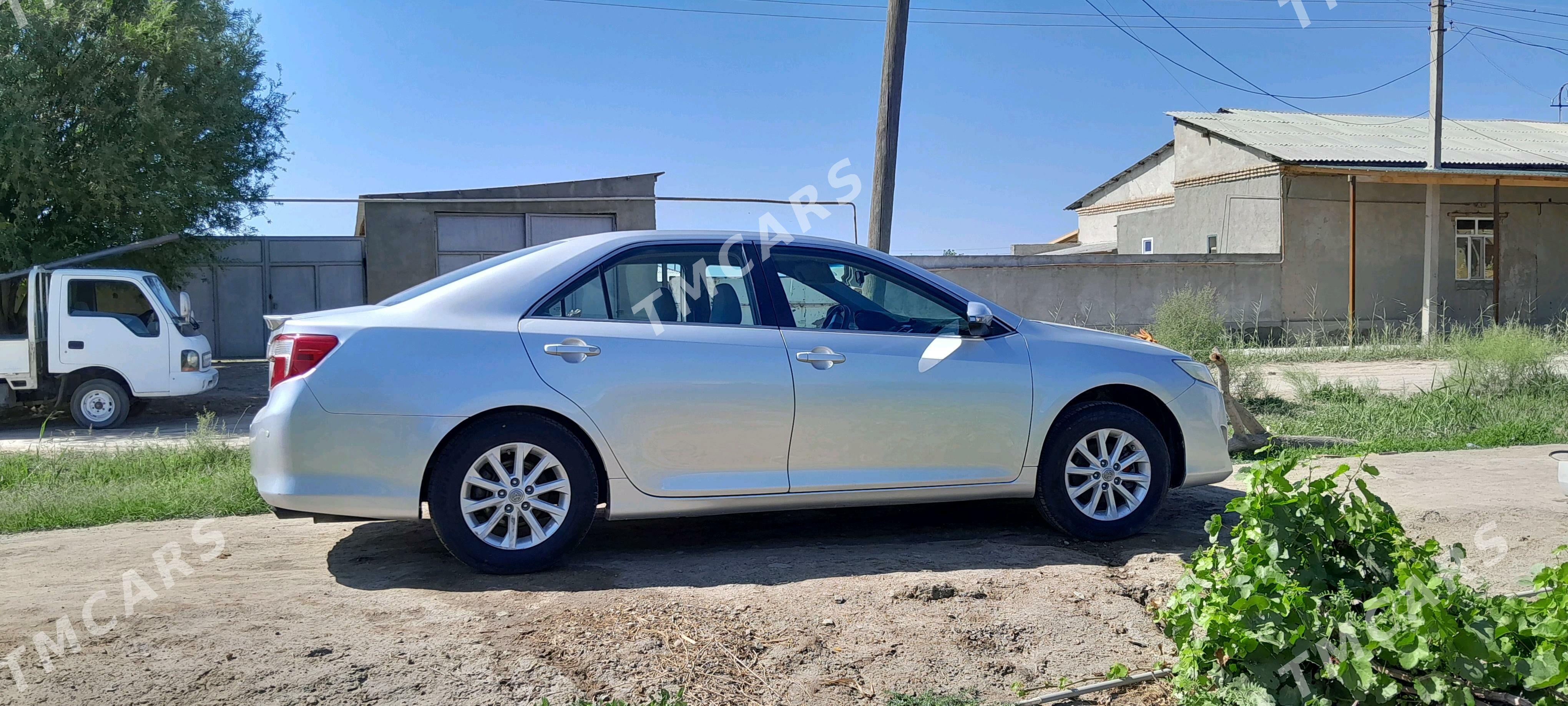 Toyota Camry 2013 - 240 000 TMT - Köneürgenç - img 4