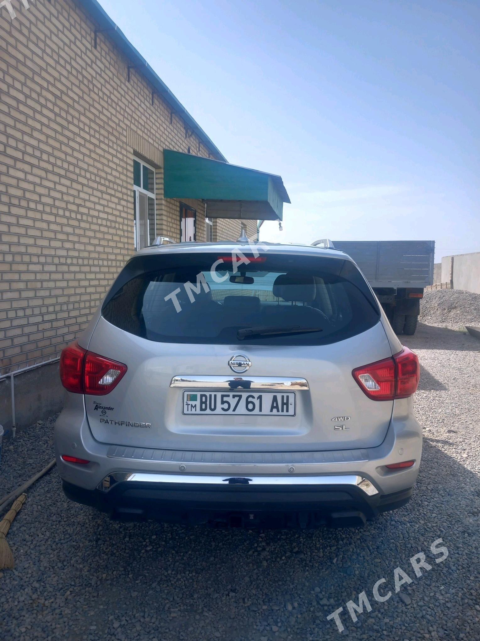 Nissan Pathfinder 2020 - 290 000 TMT - Kaka - img 5