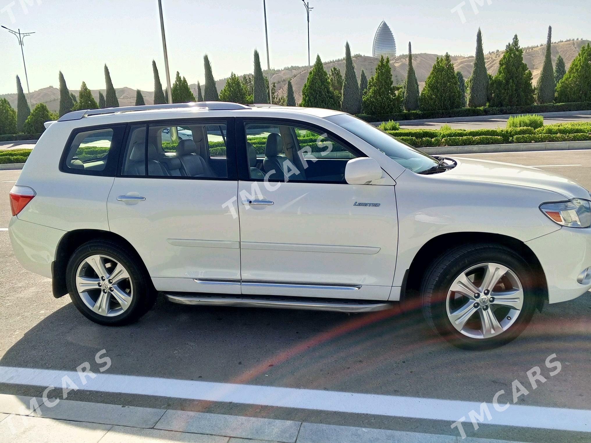 Toyota Highlander 2010 - 295 000 TMT - Ашхабад - img 8