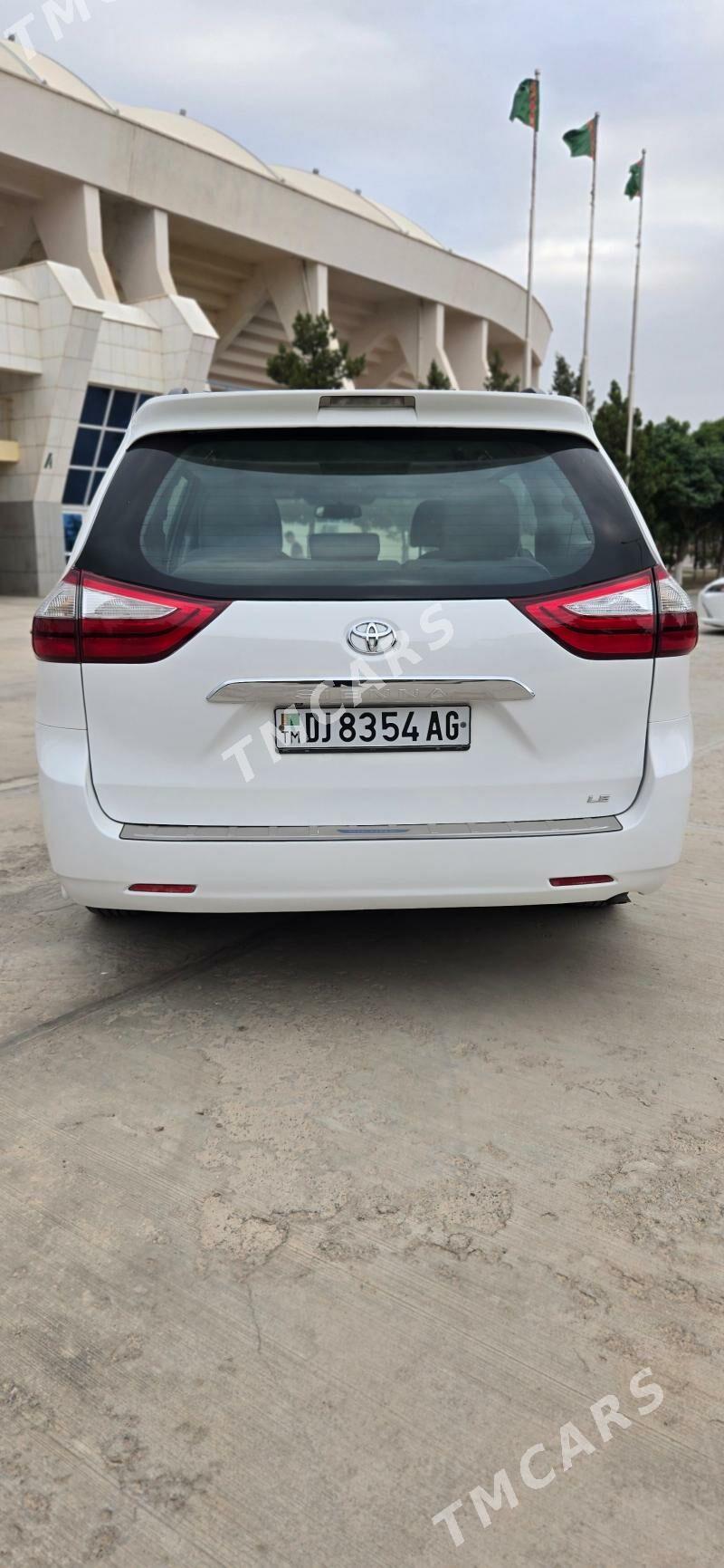 Toyota Sienna 2016 - 329 000 TMT - Бузмеин ГРЭС - img 7