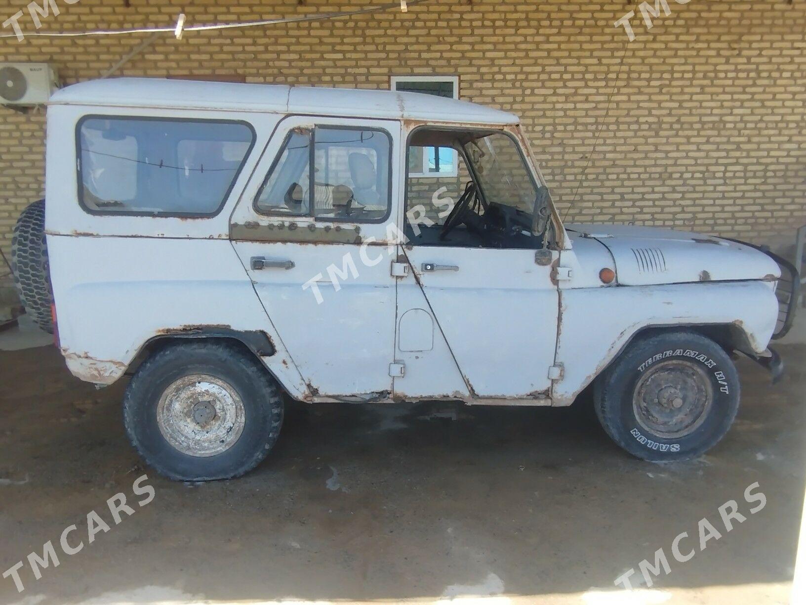 UAZ 469 1999 - 15 000 TMT - Теджен - img 3