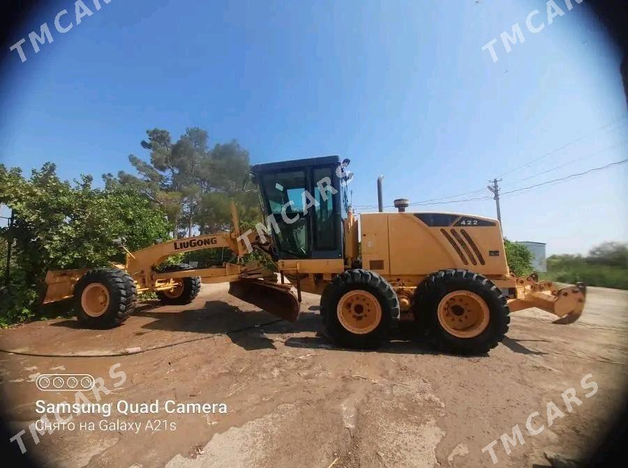 Caterpillar Forklift 2016 - 600 000 TMT - Туркменабат - img 2