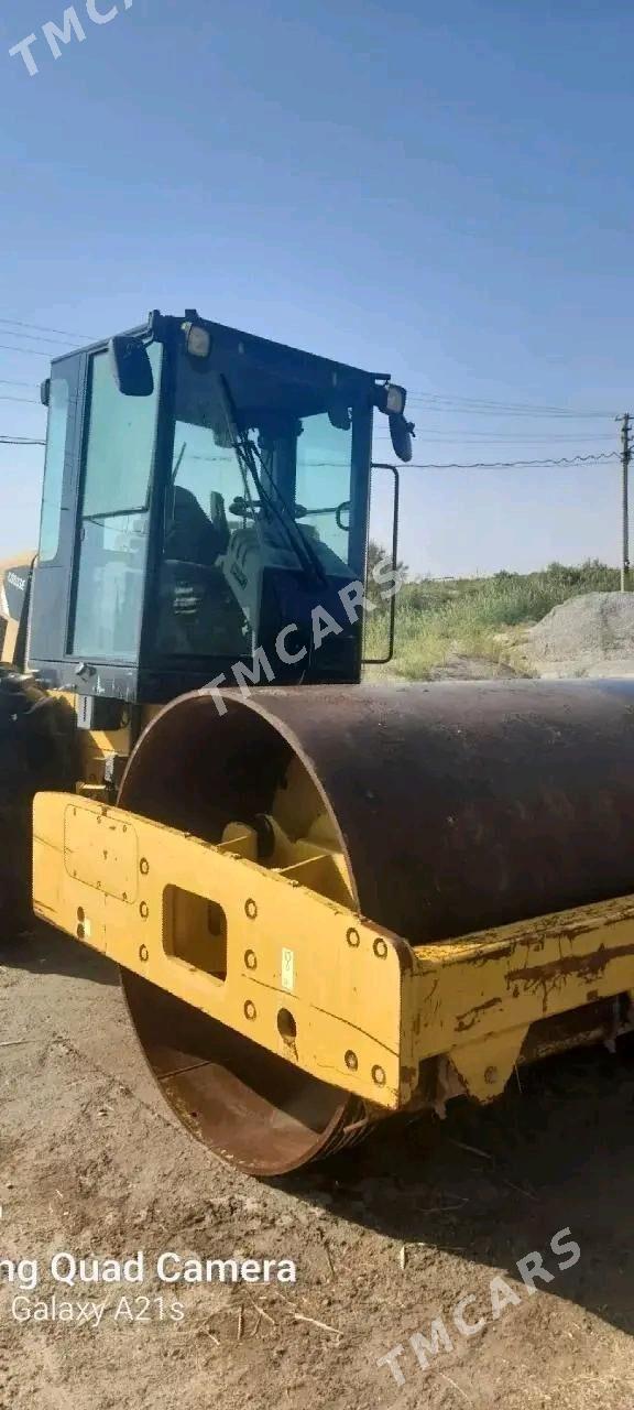 Caterpillar Forklift 2016 - 600 000 TMT - Туркменабат - img 6