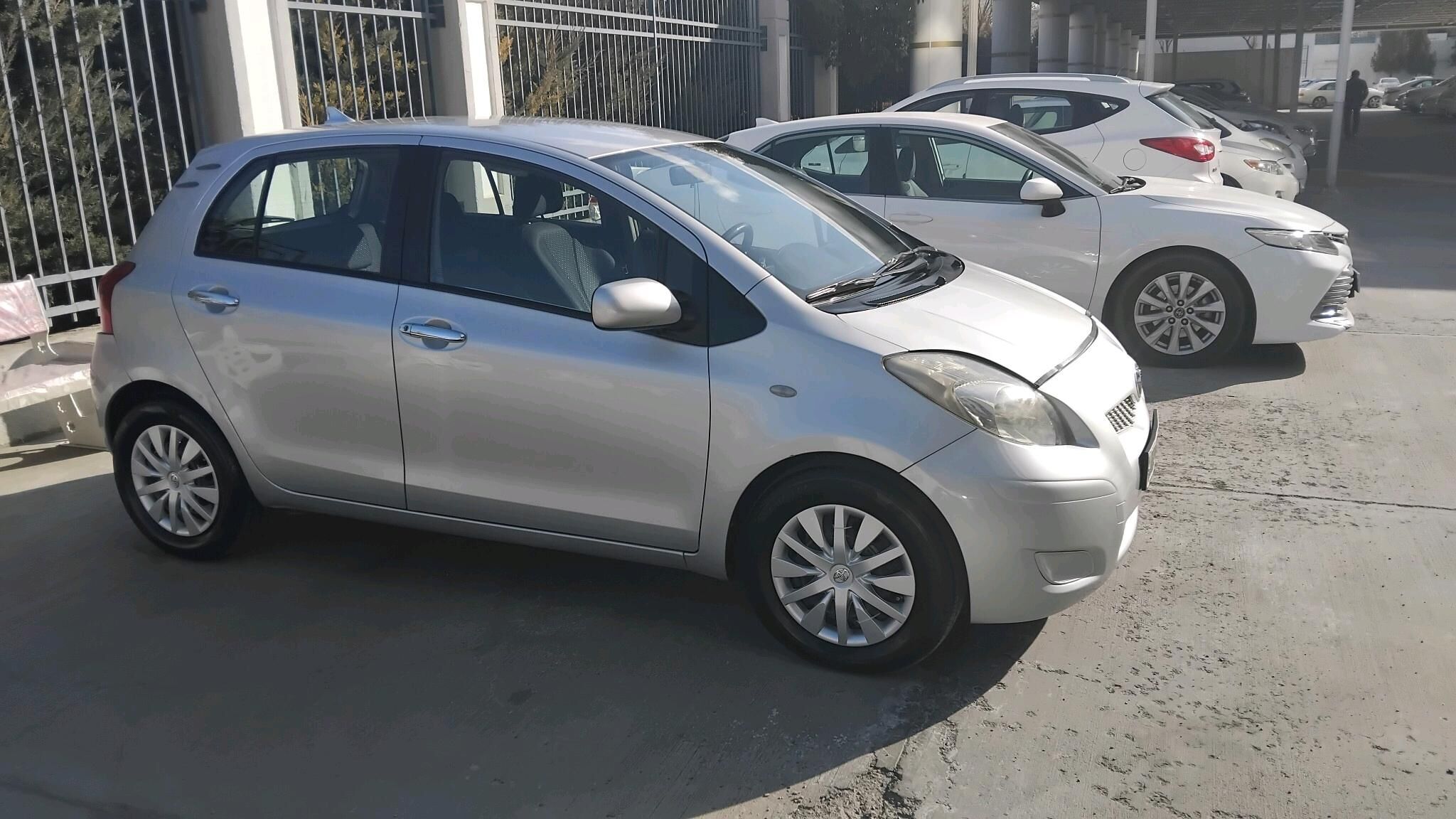Toyota Yaris 2010 - 95 000 TMT - Анев - img 5