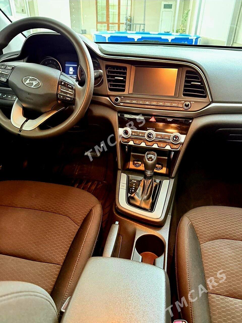Hyundai Elantra 2020 - 230 000 TMT - Aşgabat - img 3