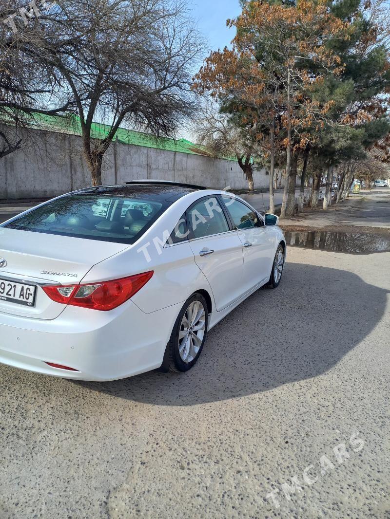 Hyundai Sonata 2011 - 170 000 TMT - Мир 2 - img 6