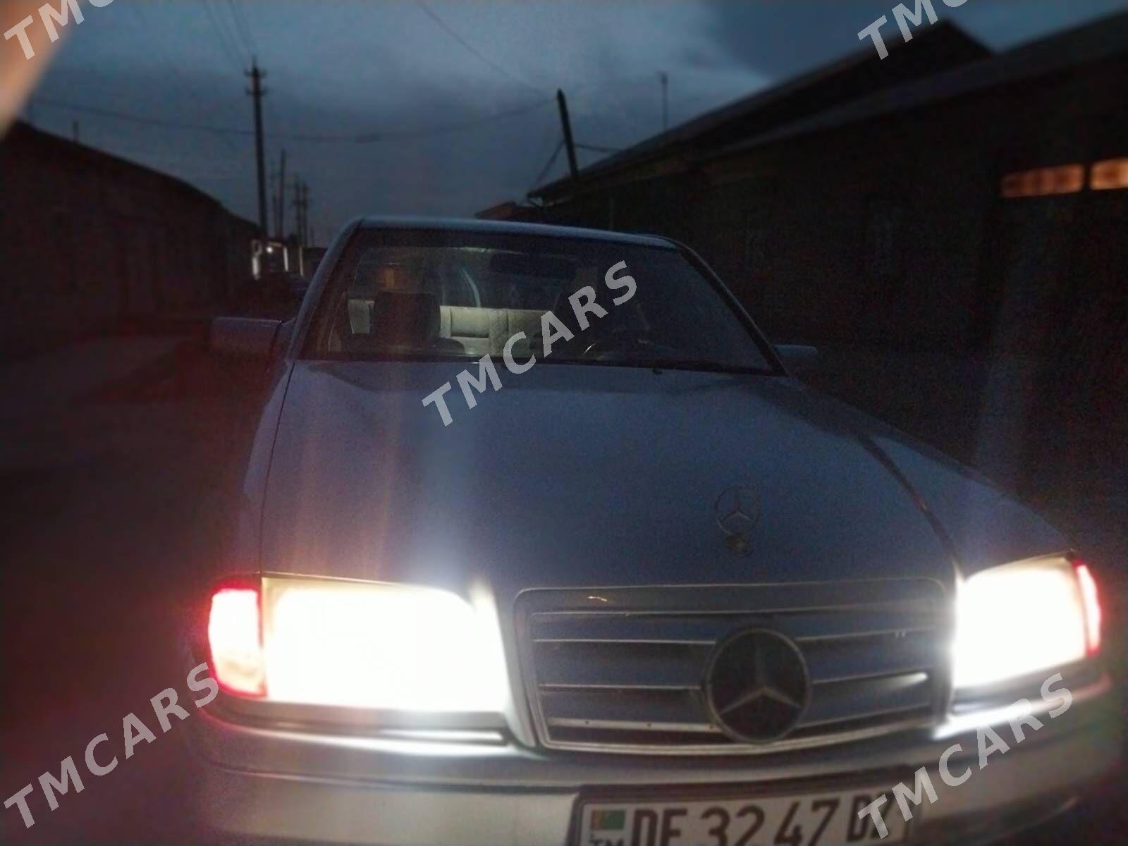 Mercedes-Benz C-Class 1994 - 60 000 TMT - Кёнеургенч - img 2