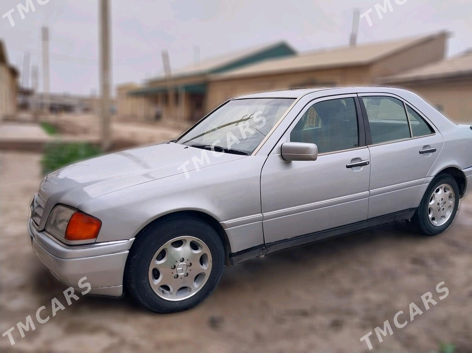 Mercedes-Benz C-Class 1994 - 60 000 TMT - Кёнеургенч - img 6