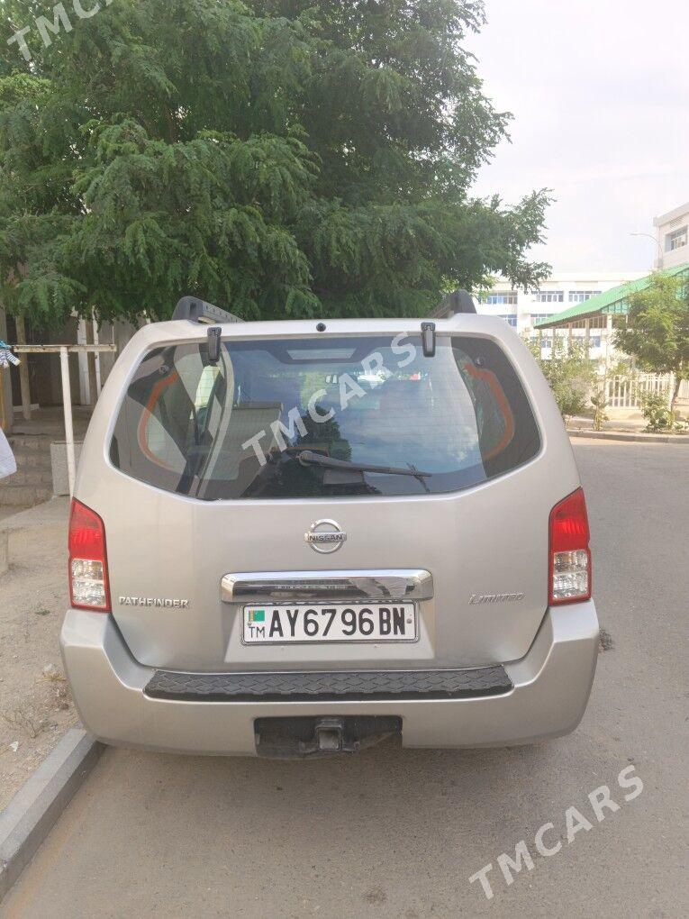 Nissan Pathfinder 2005 - 130 000 TMT - Türkmenbaşy - img 3