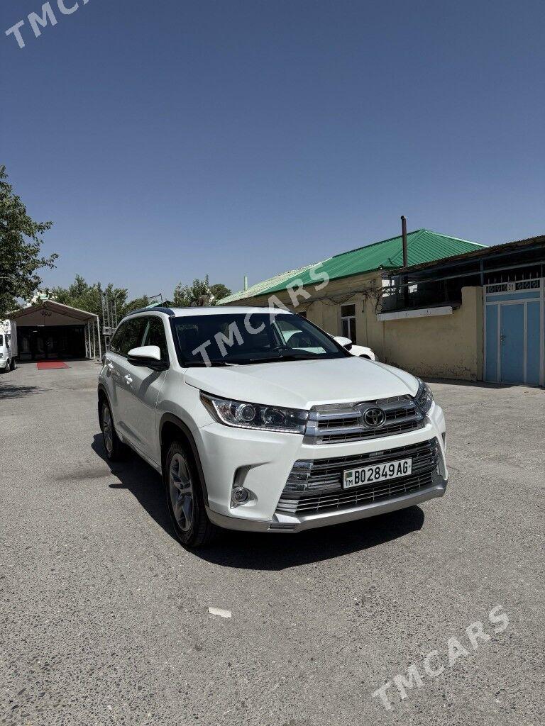 Toyota Highlander 2019 - 400 000 TMT - Теджен - img 3