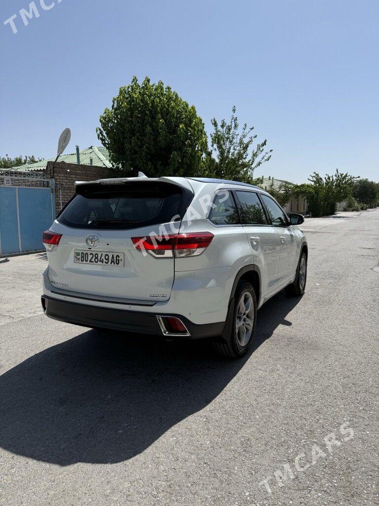 Toyota Highlander 2019 - 400 000 TMT - Теджен - img 8