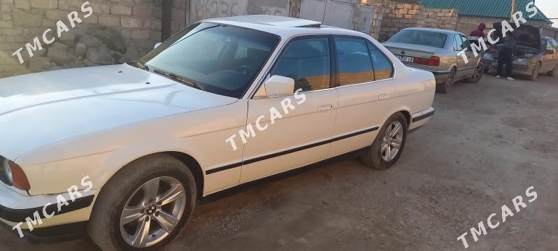 BMW 525 1991 - 40 000 TMT - Магданлы - img 8