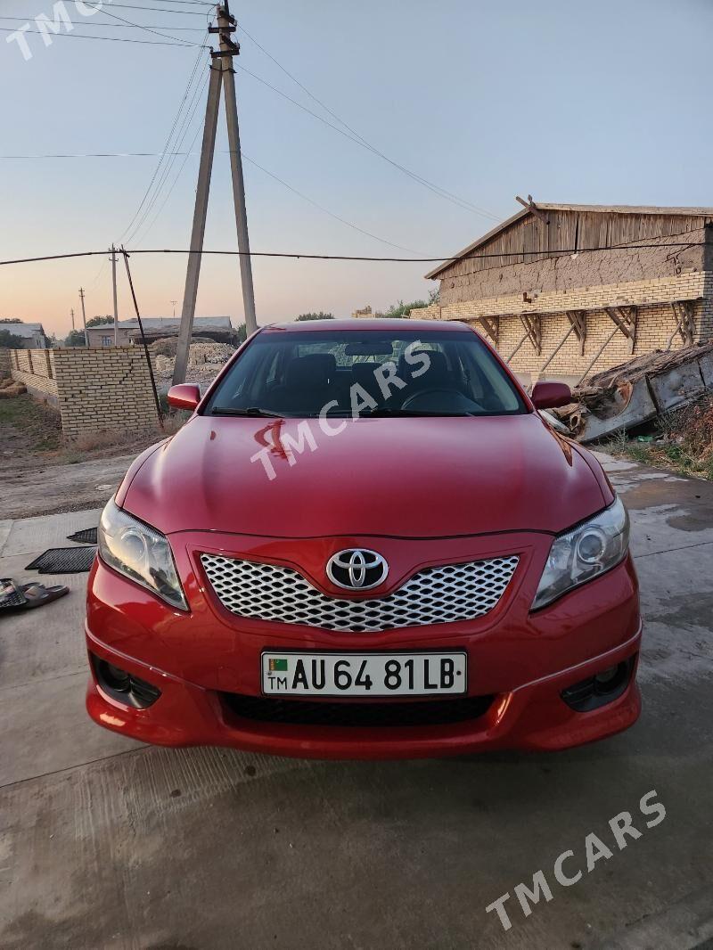 Toyota Camry 2011 - 185 000 TMT - Дянев - img 3