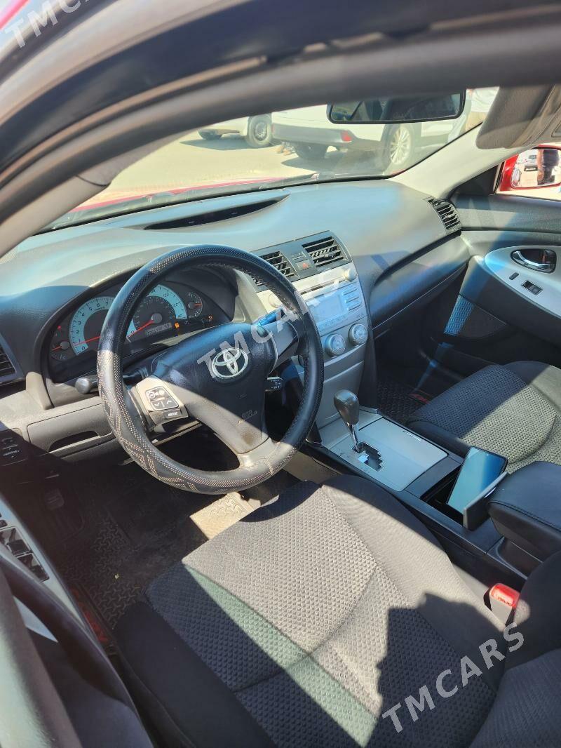 Toyota Camry 2011 - 185 000 TMT - Дянев - img 9
