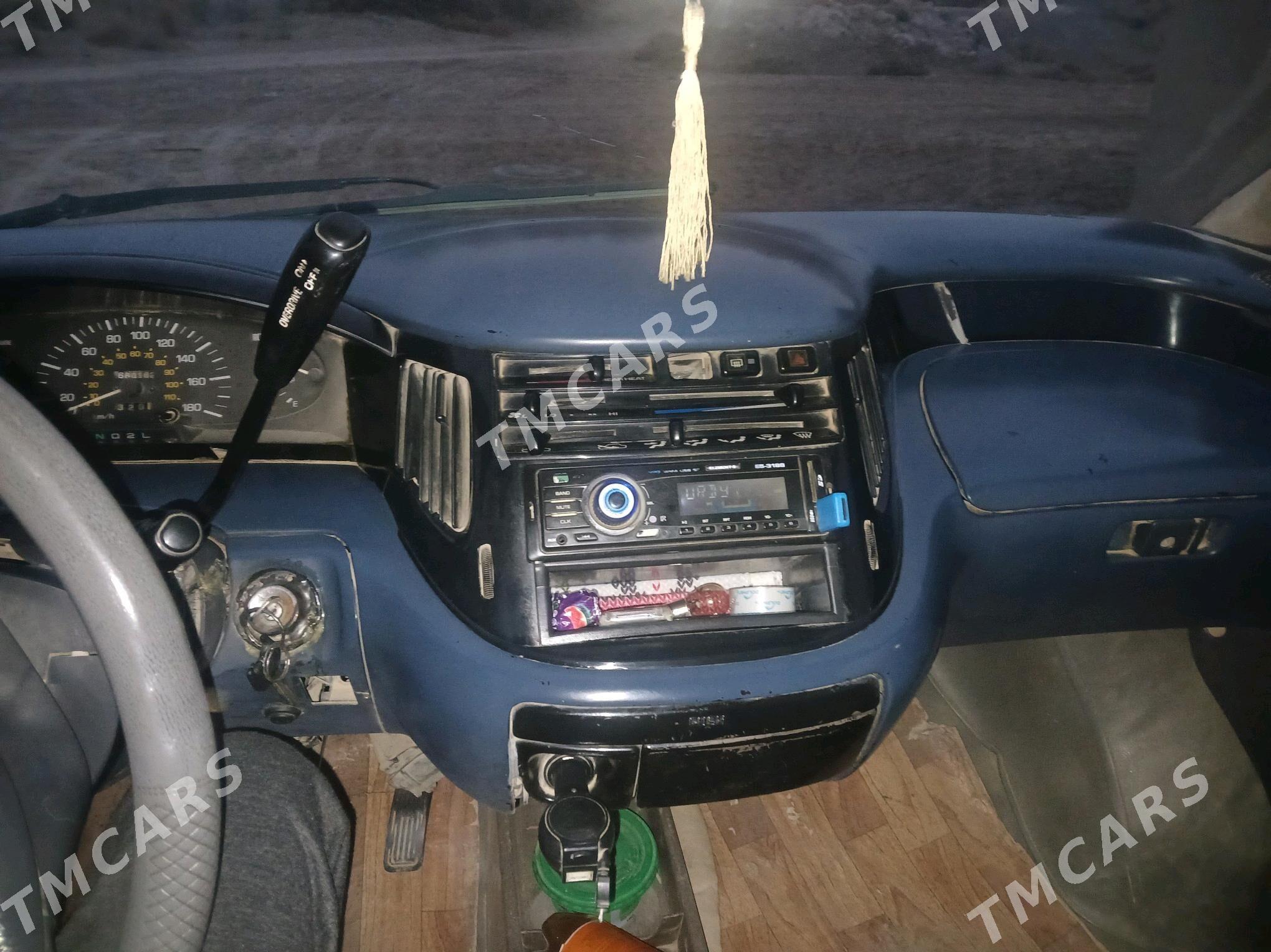 Toyota Previa 1992 - 45 000 TMT - Акдепе - img 3