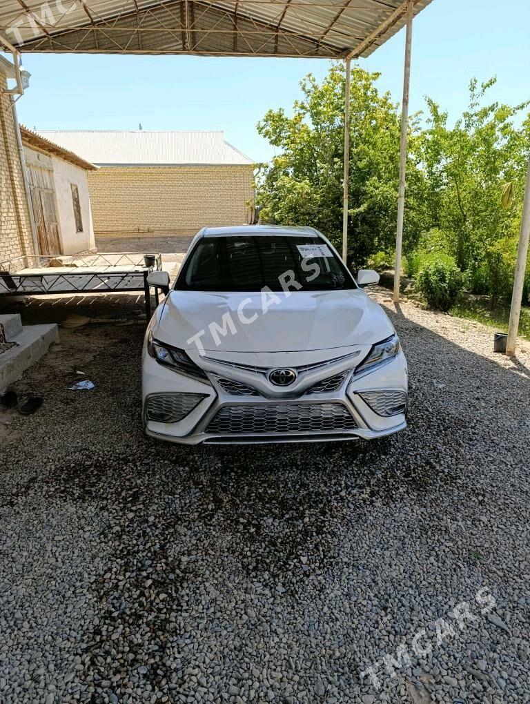 Toyota Camry 2022 - 270 000 TMT - Sakarçäge - img 7