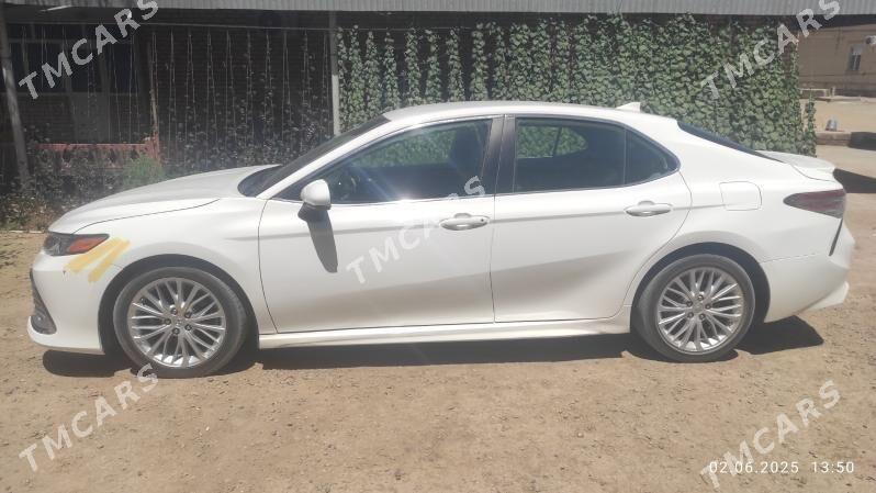 Toyota Camry 2019 - 380 000 TMT - Мары - img 4