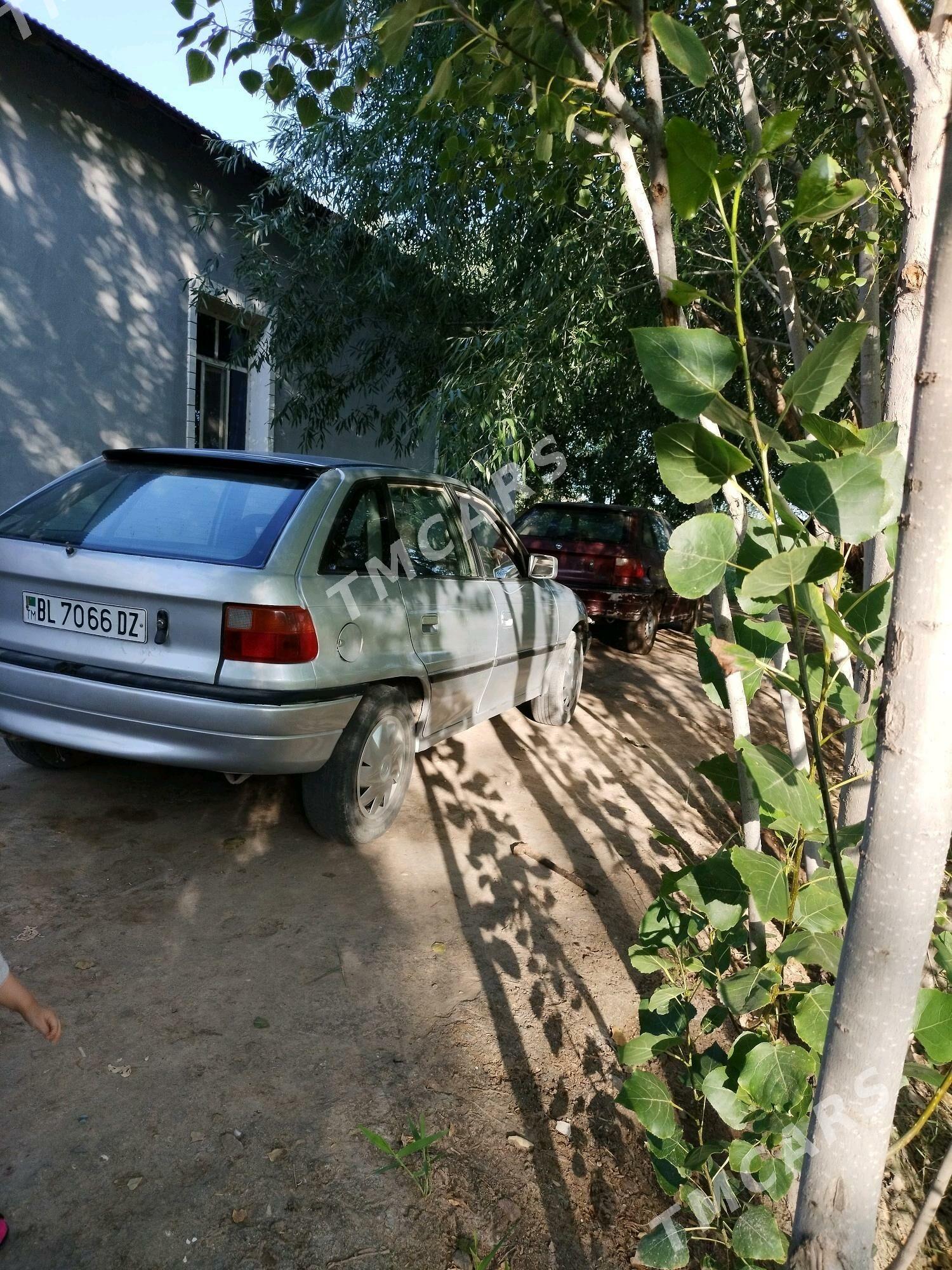 Opel Astra 1993 - 25 000 TMT - Болдумсаз - img 4