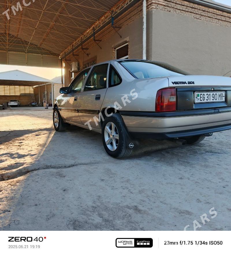 Opel Vectra 1989 - 45 000 TMT - Мургап - img 3