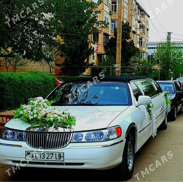 Lincoln Town Car 2001 - 200 000 TMT - Türkmenabat - img 4