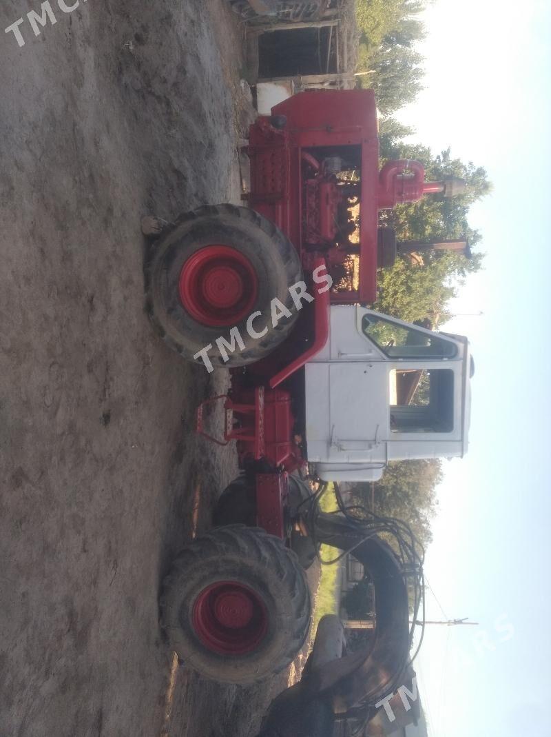 MTZ 82 1990 - 90 000 TMT - Şabat etr. - img 5