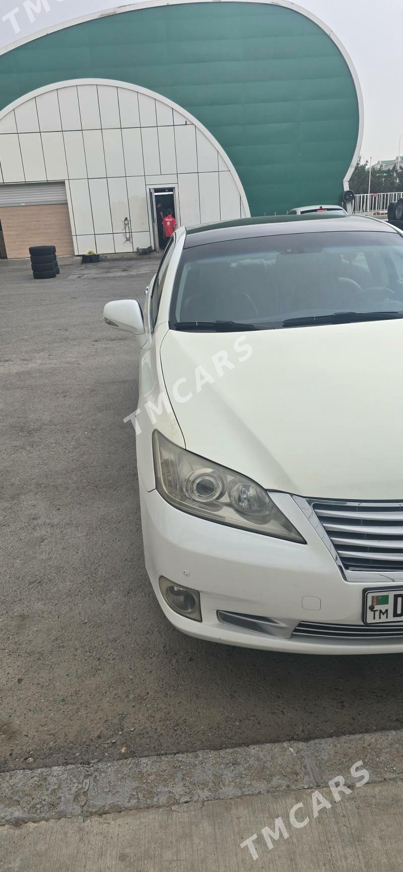 Lexus ES 2012 - 260 000 TMT - Теджен - img 1