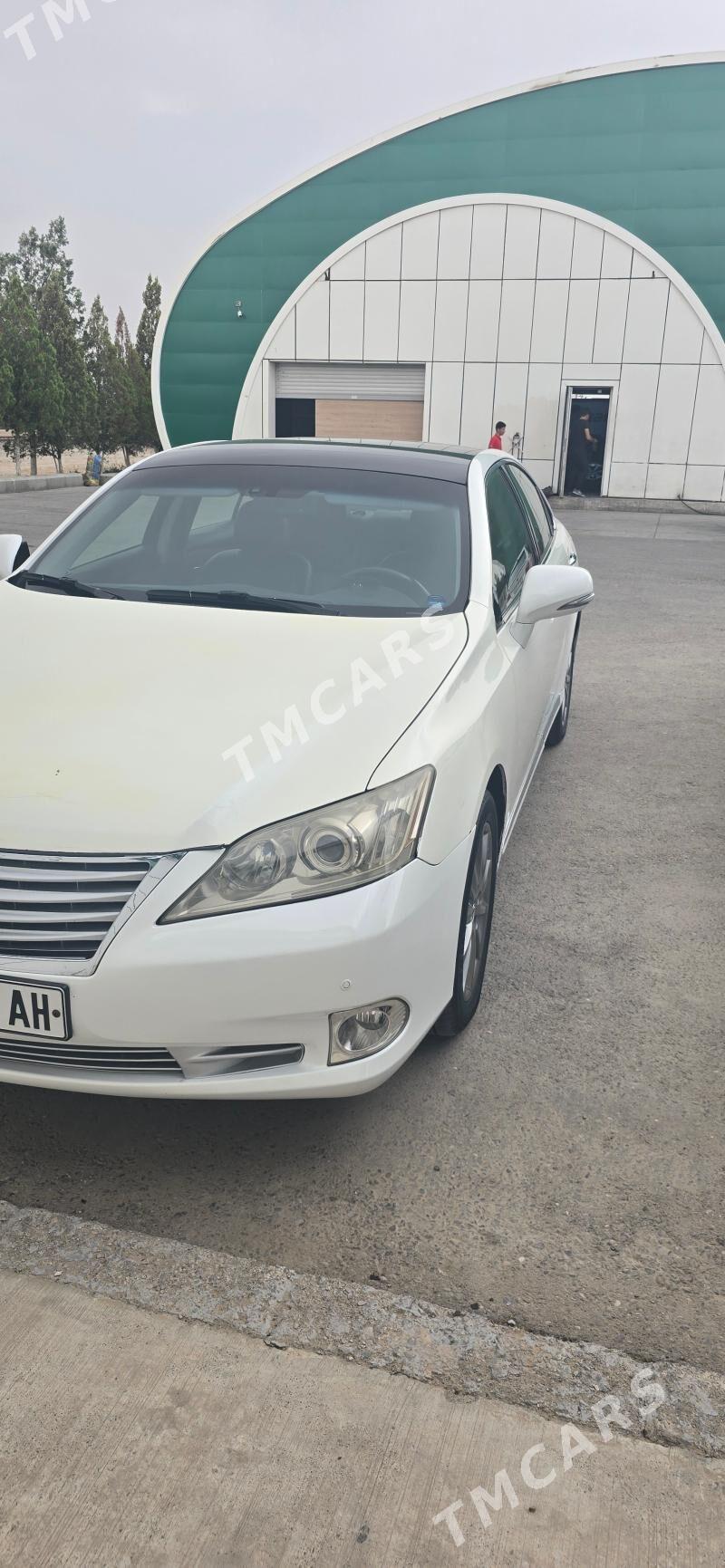 Lexus ES 2012 - 260 000 TMT - Теджен - img 4