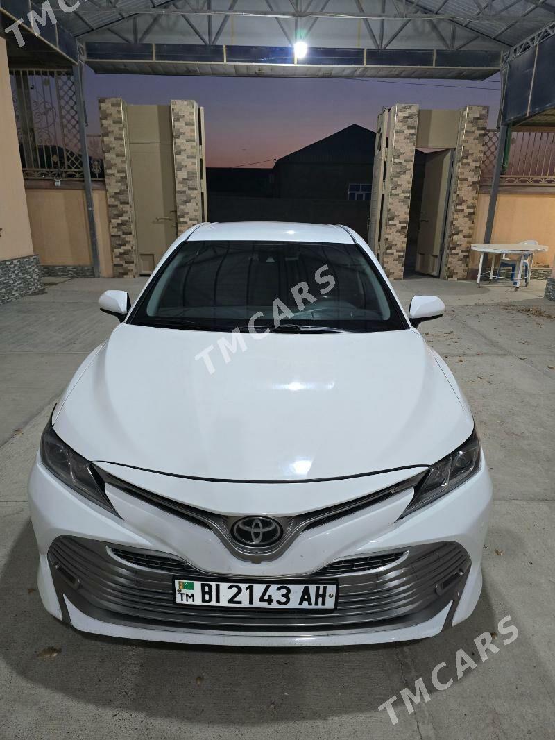 Toyota Camry 2018 - 330 000 TMT - Гёкдепе - img 1