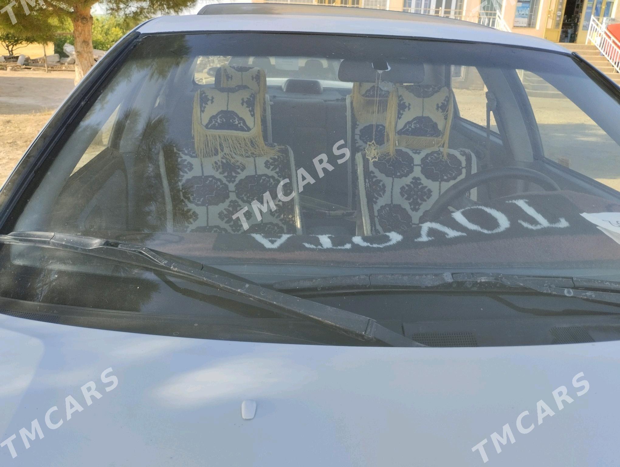 Toyota Camry 2000 - 120 000 TMT - Dänew - img 3