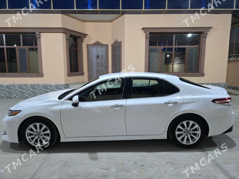 Toyota Camry 2018 - 330 000 TMT - Гёкдепе - img 2