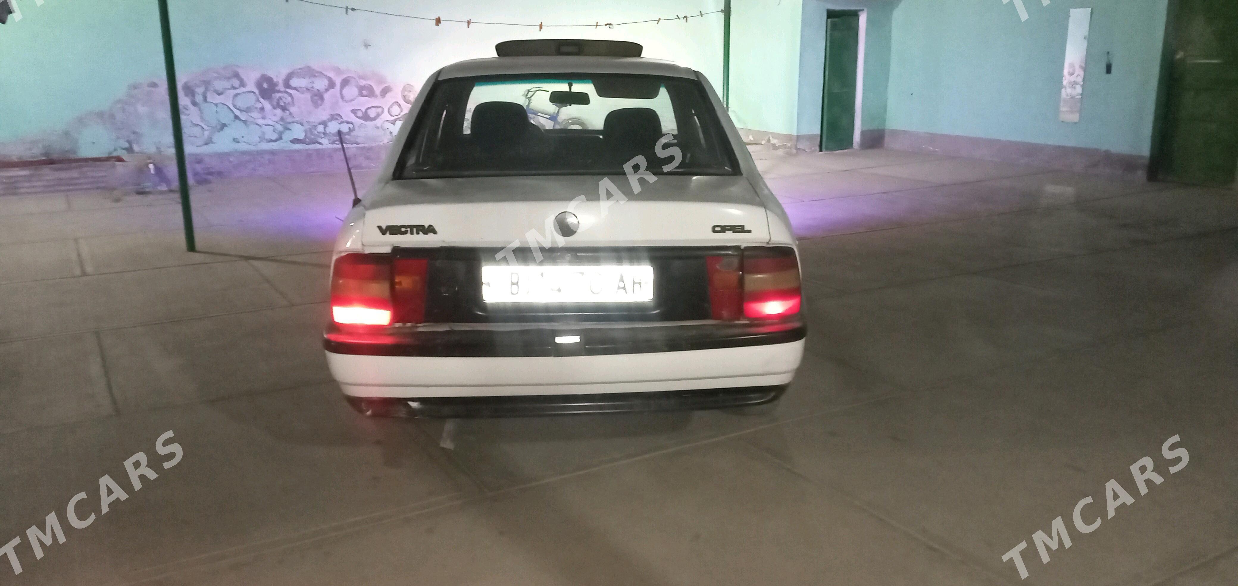 Opel Vectra 1990 - 23 000 TMT - Kaka - img 2