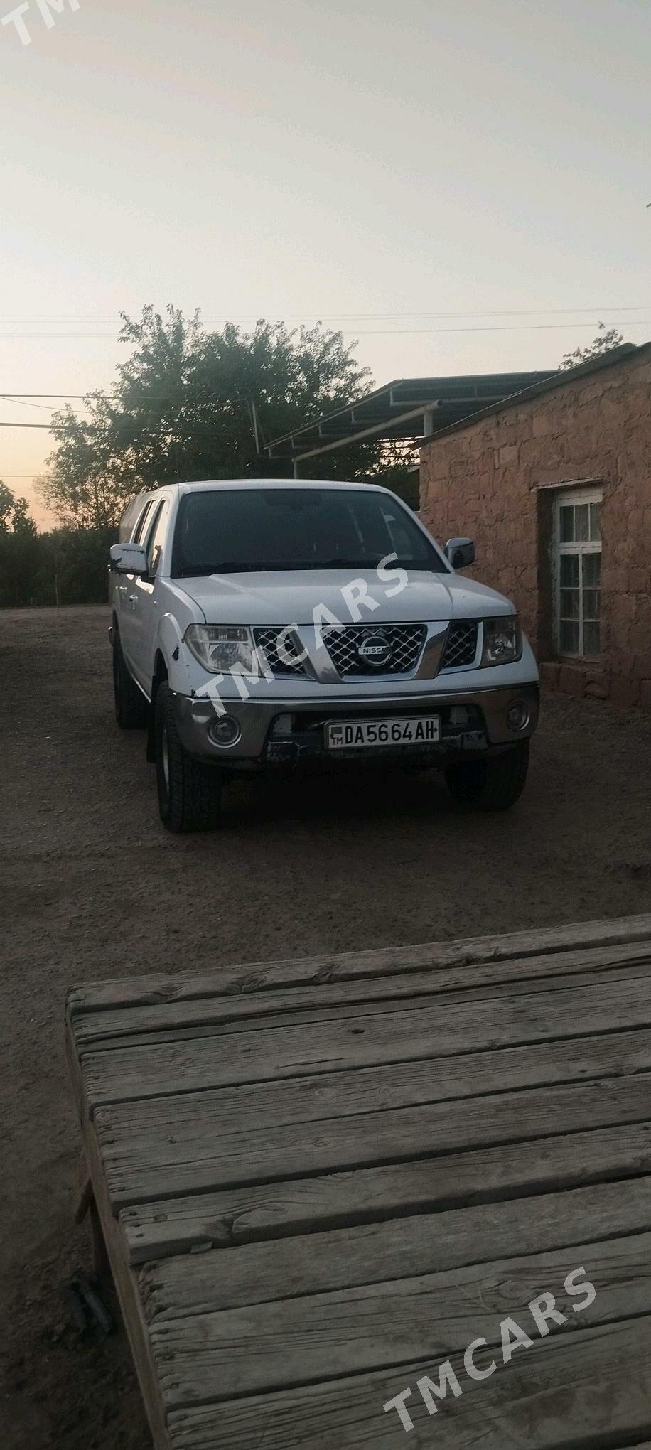 Nissan Navara 2011 - 160 000 TMT - Babadaýhan - img 4