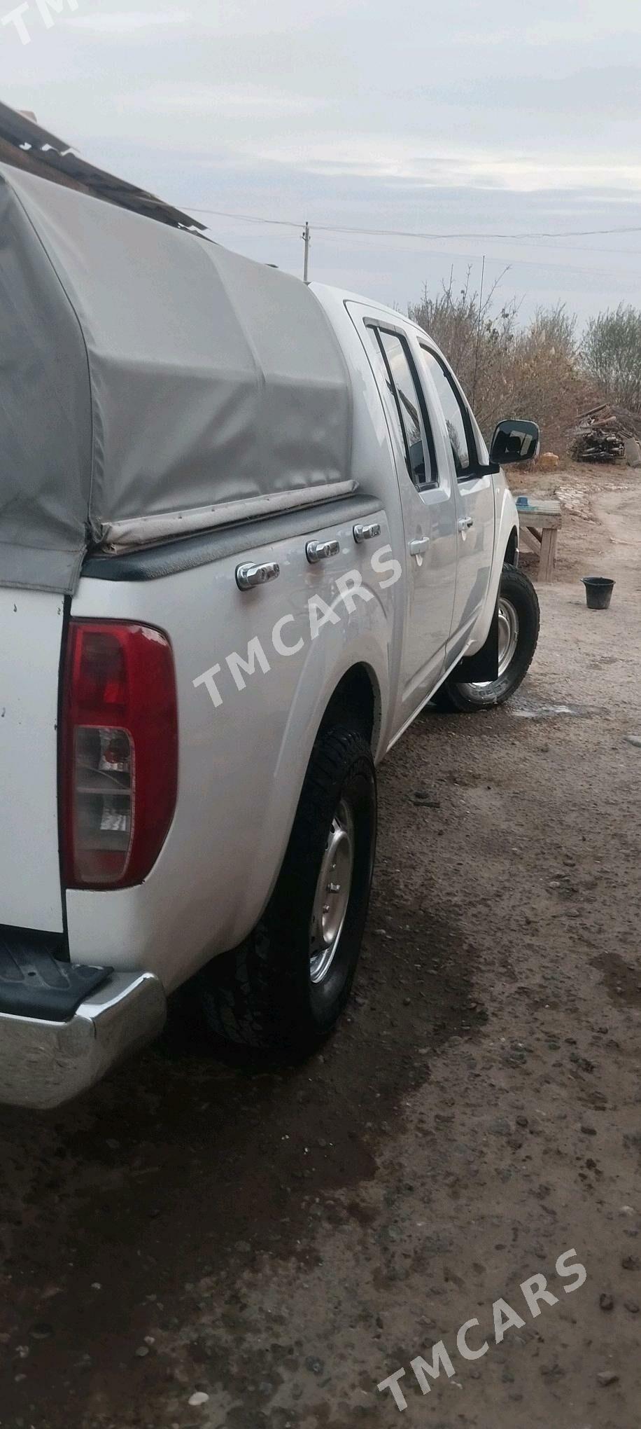 Nissan Navara 2011 - 160 000 TMT - Babadaýhan - img 2