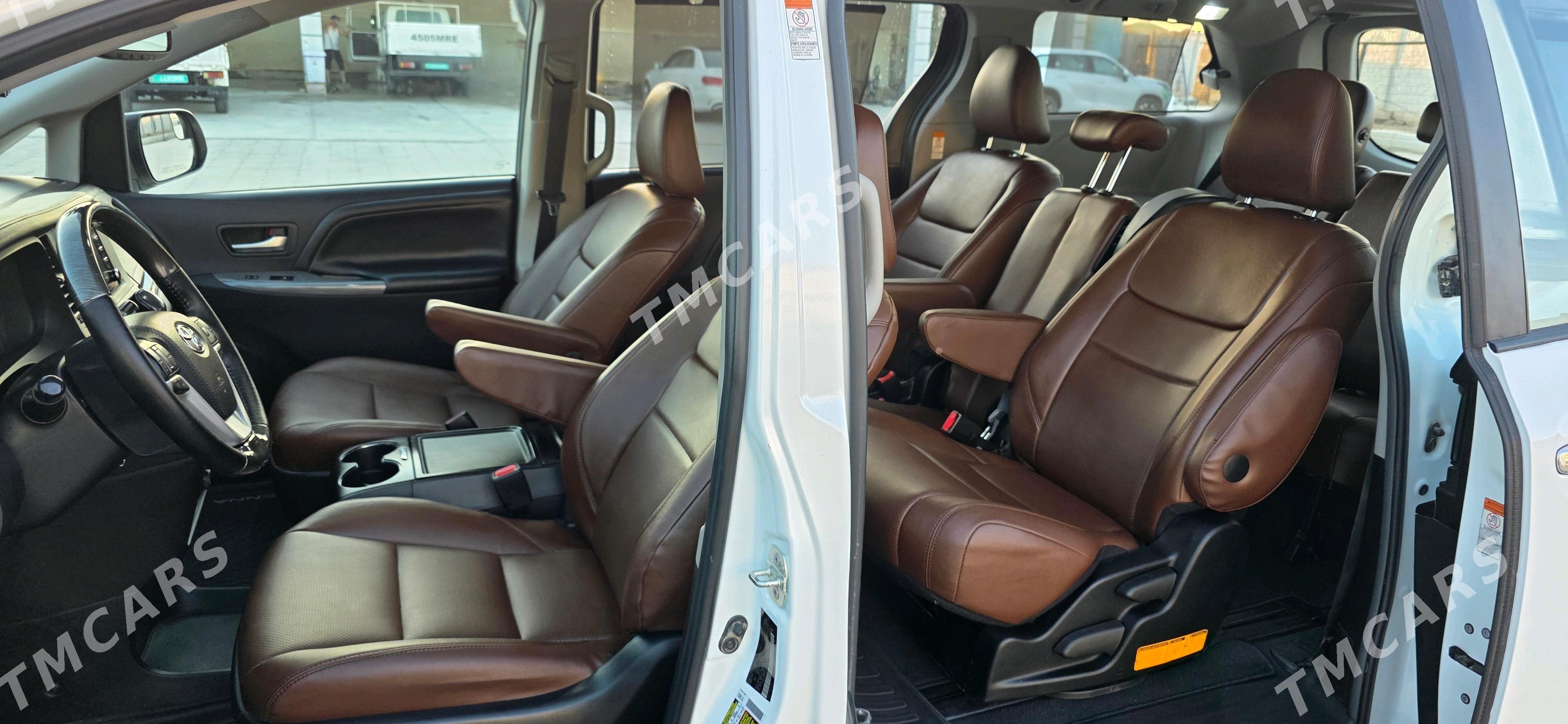 Toyota Sienna 2019 - 410 000 TMT - Мары - img 7