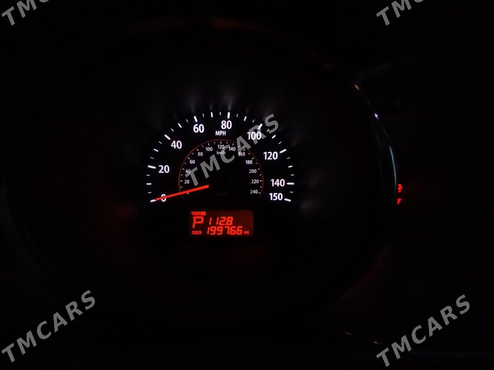 Kia Sorento 2011 - 175 000 TMT - Мары - img 4