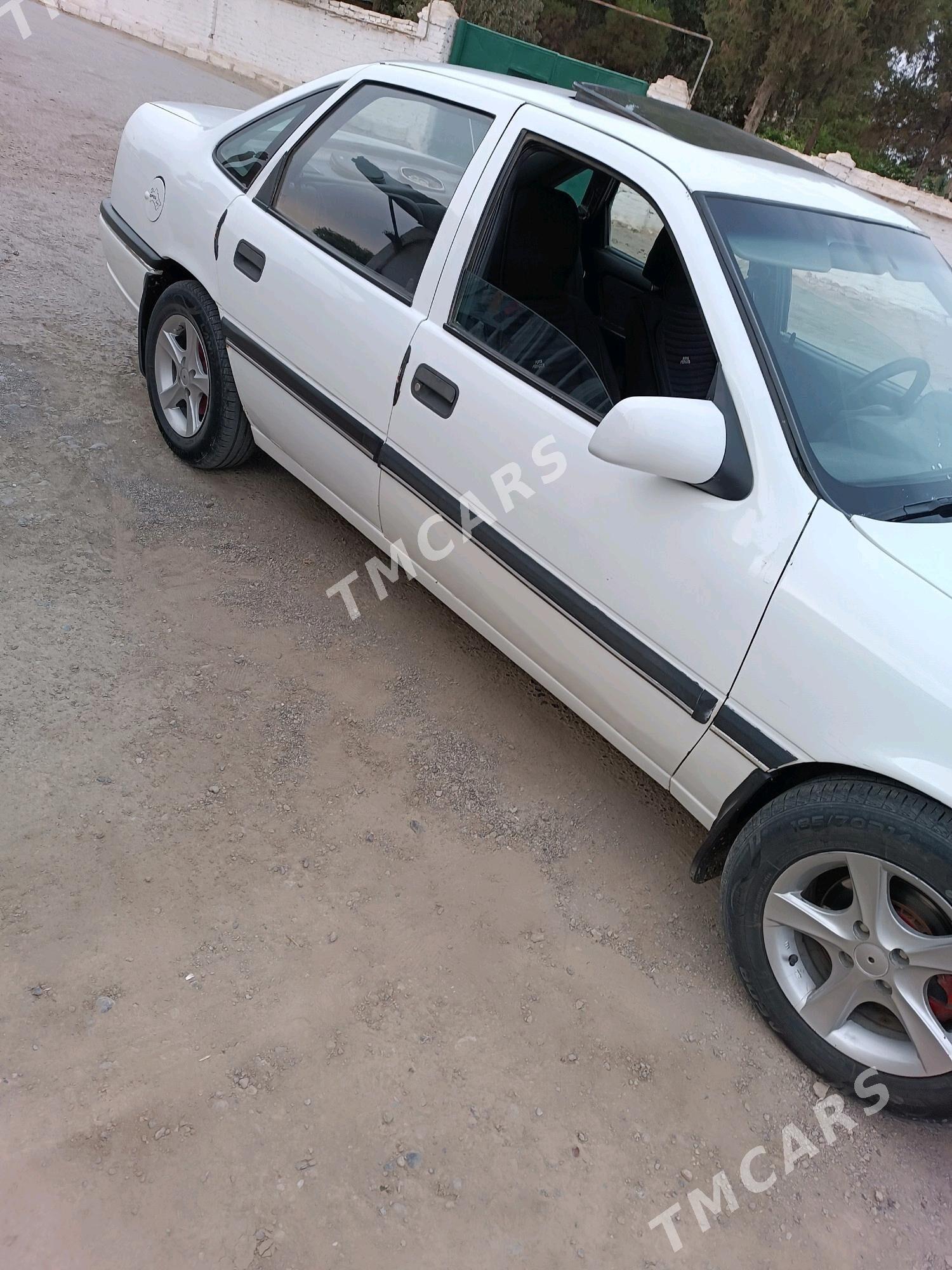 Opel Vectra 1992 - 28 000 TMT - Мары - img 2