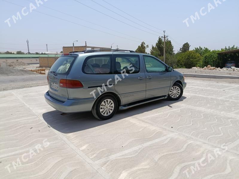 Toyota Sienna 2000 - 180 000 TMT - Достлук - img 2