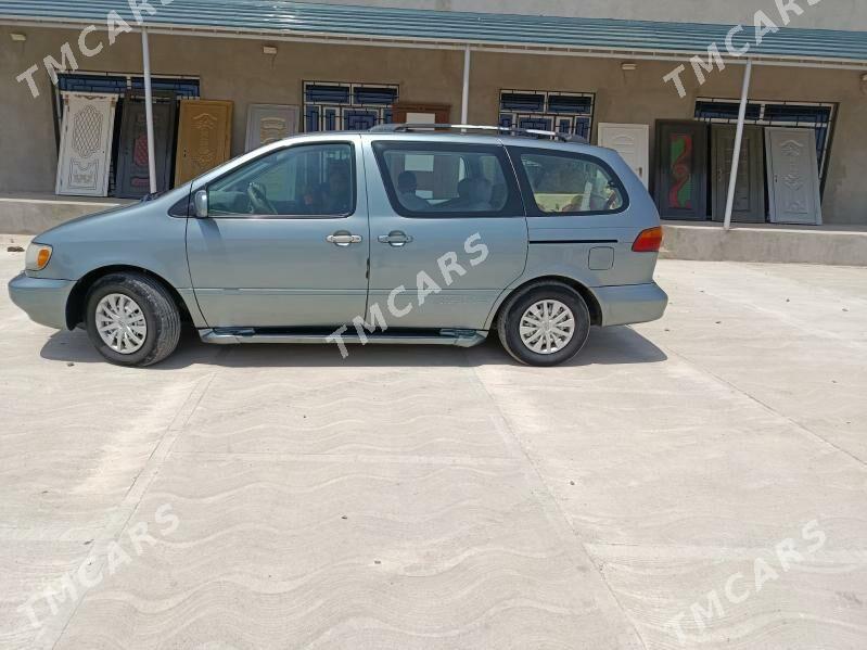 Toyota Sienna 2000 - 180 000 TMT - Достлук - img 6