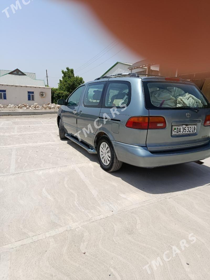 Toyota Sienna 2000 - 180 000 TMT - Достлук - img 7