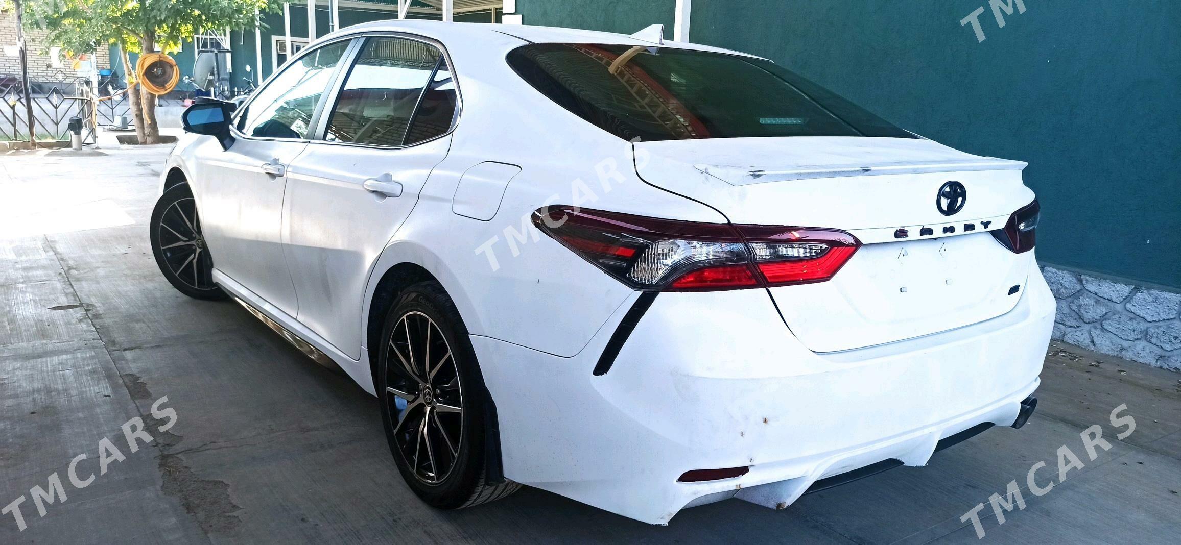 Toyota Camry 2021 - 300 000 TMT - Байрамали - img 8