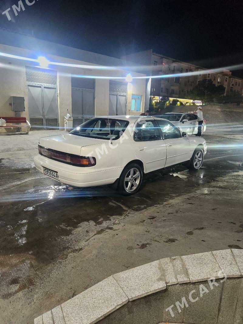 Toyota Camry 1993 - 77 000 TMT - Ашхабад - img 2