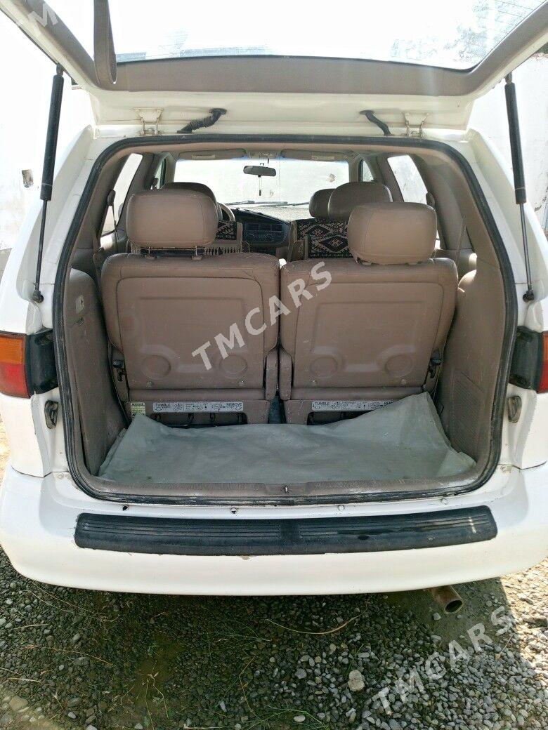 Toyota Sienna 1999 - 160 000 TMT - Махтумкули - img 2